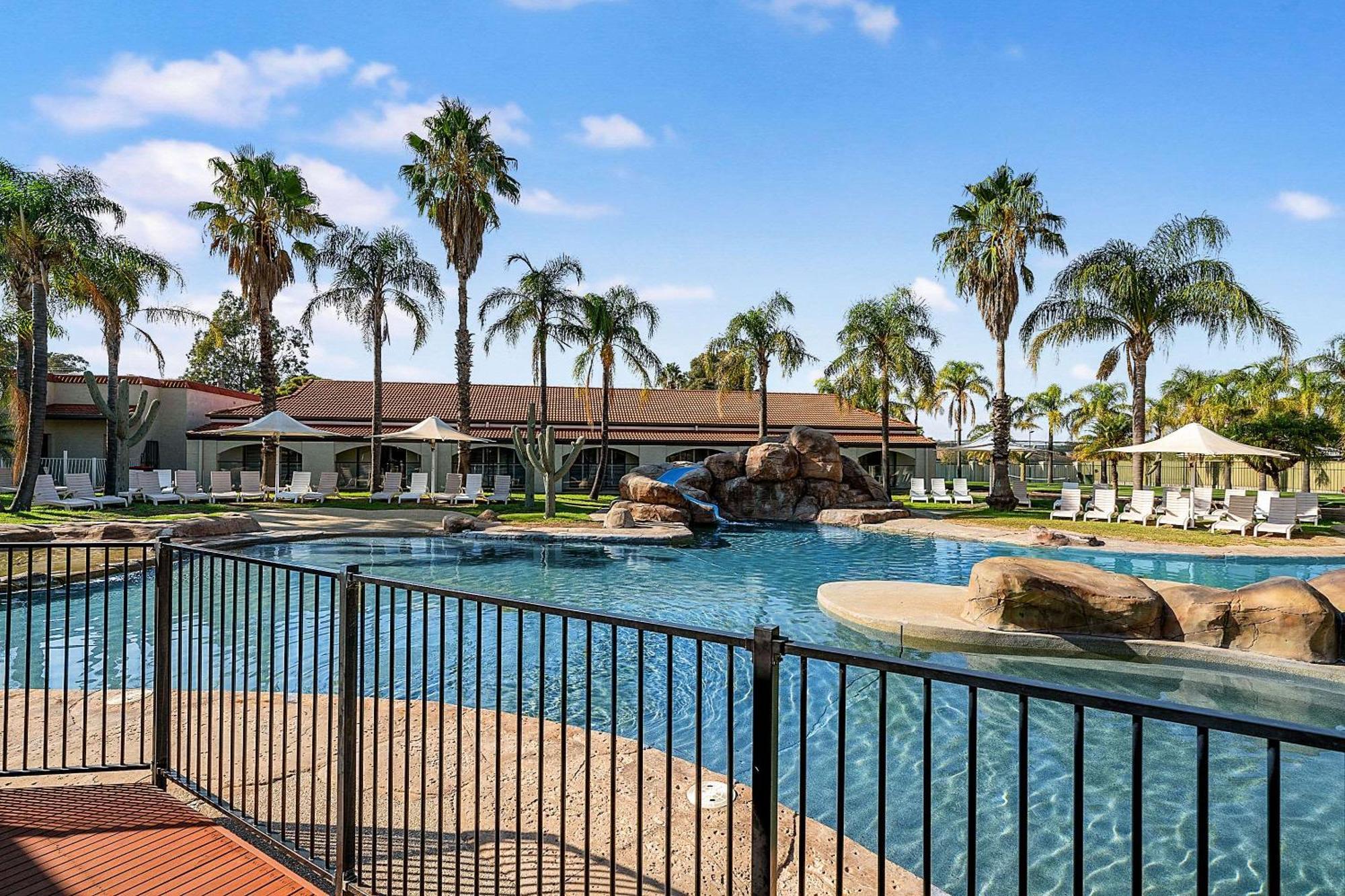Quality Resort Siesta Albury Exteriör bild